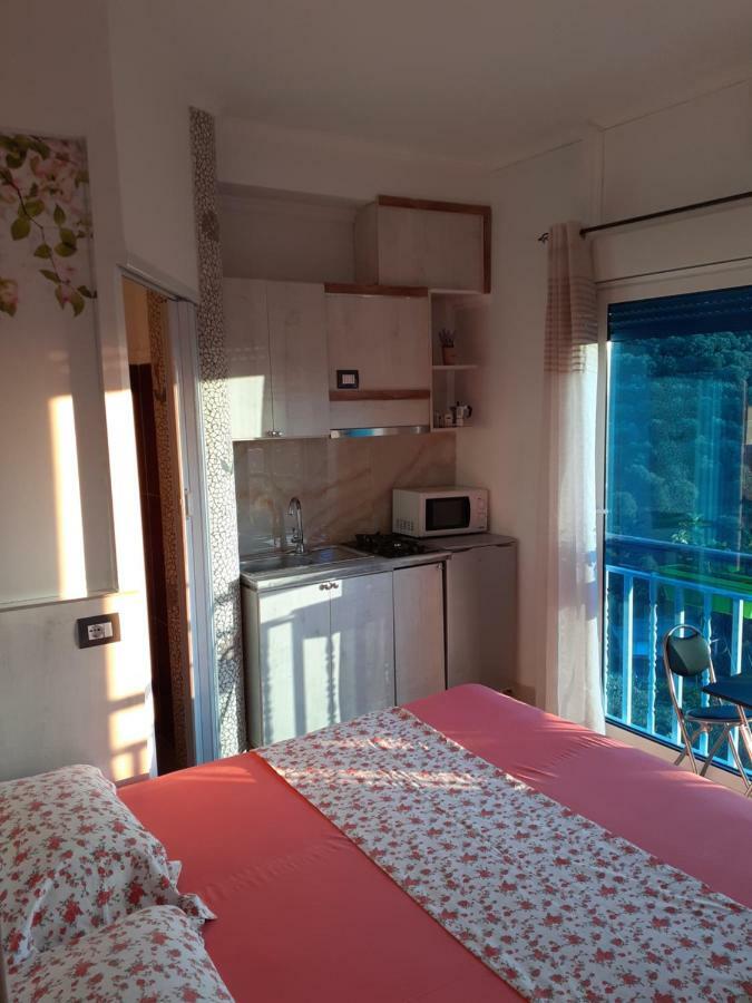 Vila Oliven Vlore Bagian luar foto